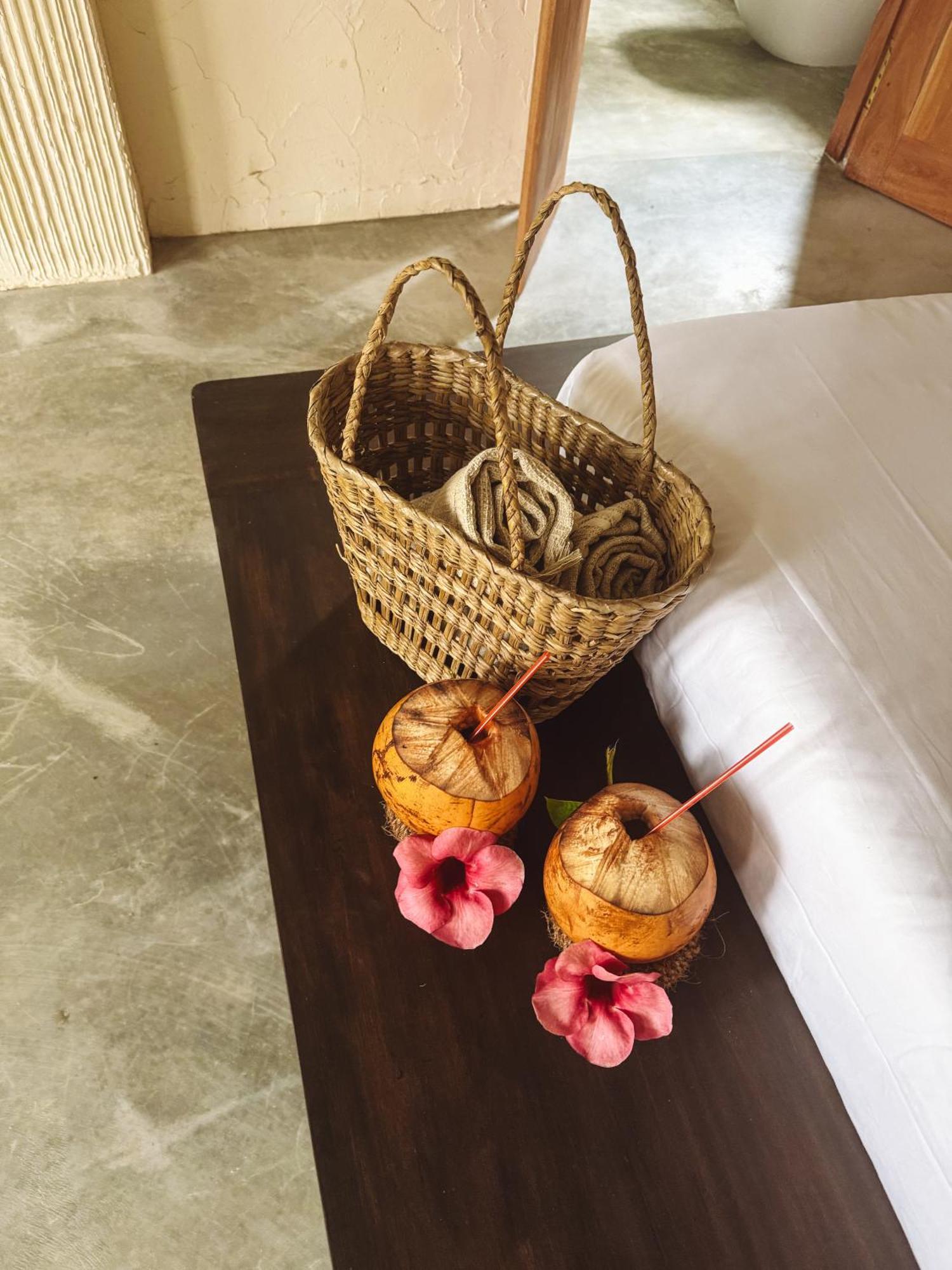 Amma Boutique Hotel Ahangama Bagian luar foto
